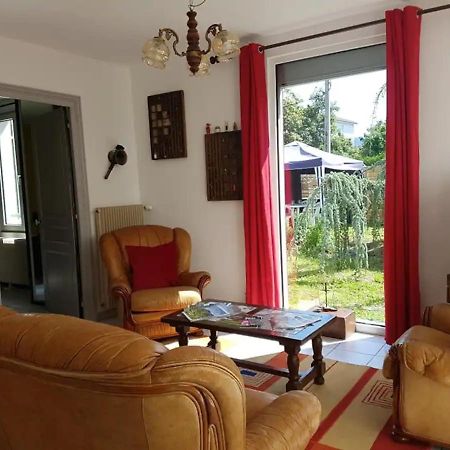 Maison Centre-Ville Calme Avec Jardin Lons-le-Saunier Extérieur photo